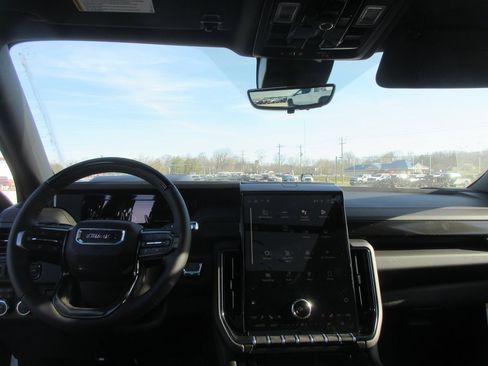 New 2026 GMC Yukon AT4 w/ AT4 Premium Plus Package image 16