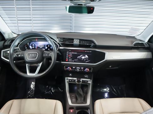 Used 2023 Audi Q3 2.0T Premium w/ Convenience Package image 10