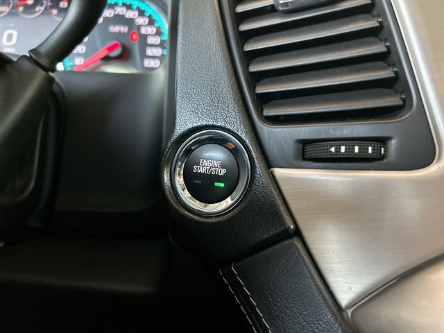 Used 2018 GMC Yukon Denali w/ Denali Ultimate Package AWD/4WD image 16
