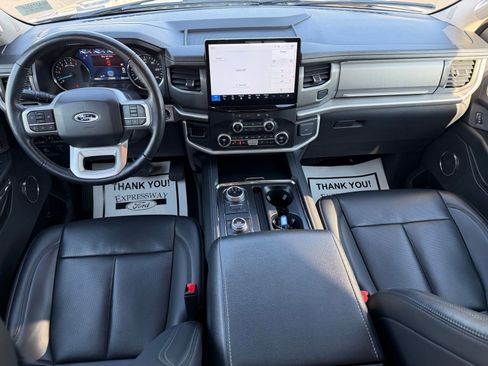 Used 2024 Ford Expedition XLT image 18
