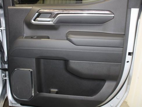 Used 2022 Chevrolet Silverado 1500 LTZ w/ LTZ Convenience Package II image 23