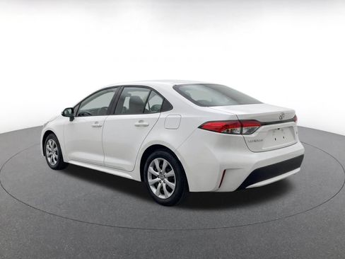 Used 2025 Toyota Corolla LE FWD image 7