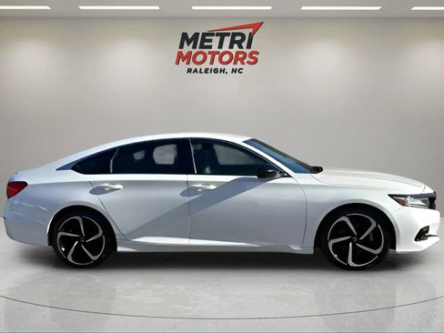 Used 2021 Honda Accord Sport image 7