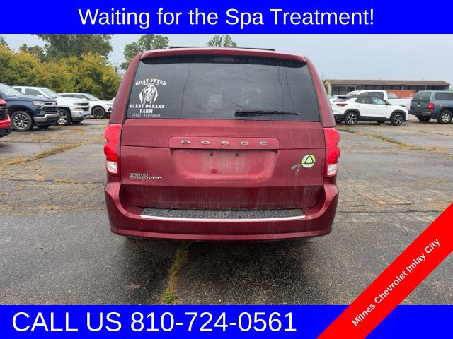 Used 2016 Dodge Grand Caravan w/ SE Plus Package FWD image 2