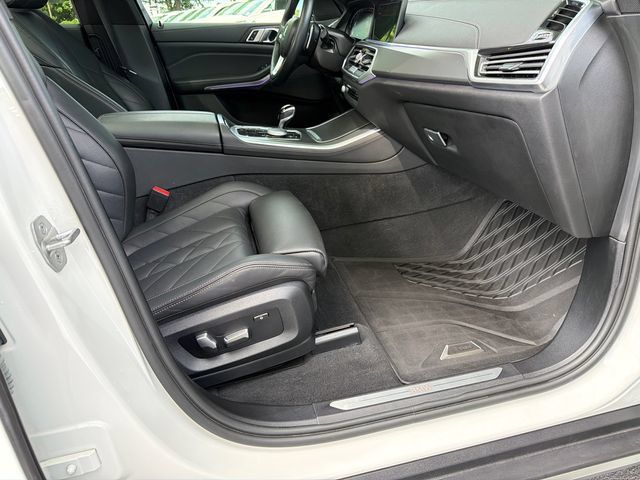 Used 2023 BMW X5 sDrive40i w/ Parking Assistance Package RWD image 13