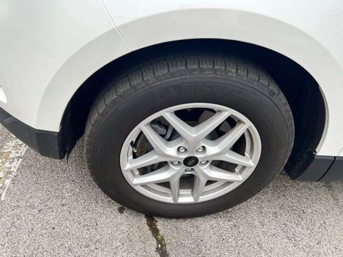 Used 2023 Ford Edge SEL w/ Convenience Package image 11