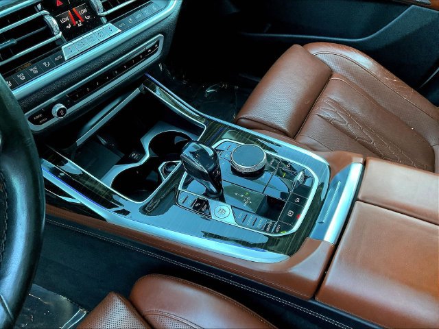 Used 2020 BMW X7 xDrive40i w/ Cold Weather Package AWD/4WD image 19