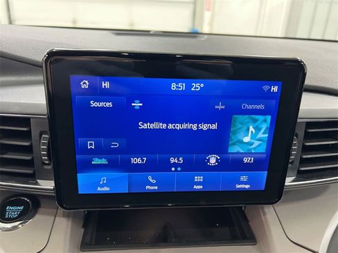 Used 2023 Ford Explorer XLT w/ Equipment Group 202A image 13