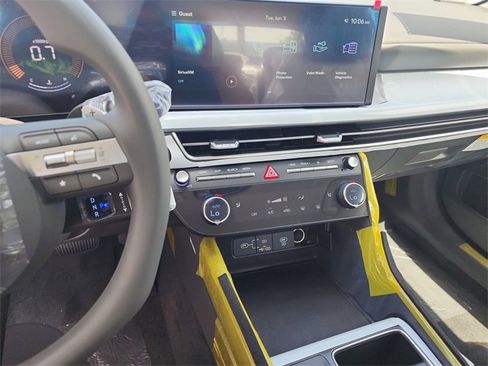 New 2025 Hyundai Sonata SEL image 18