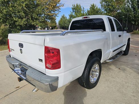 Used 2006 Dodge Dakota SLT image 4
