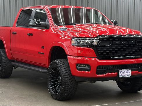 Used 2025 RAM 1500 Big Horn AWD/4WD image 7