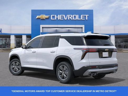 New 2026 Chevrolet Traverse LT w/ Driver Confidence Package AWD/4WD image 4