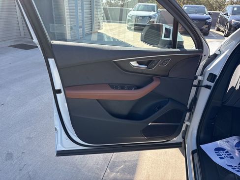 Used 2023 Audi Q7 3.0T Prestige w/ Prestige Package image 10