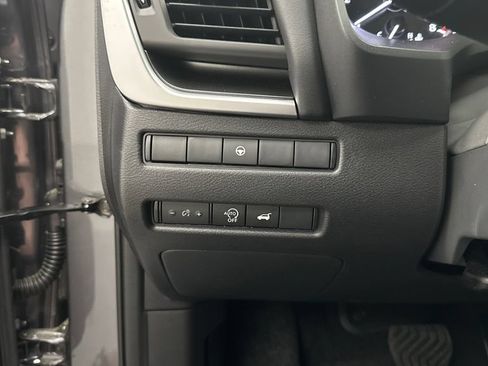 New 2026 Nissan Rogue SV AWD/4WD image 17