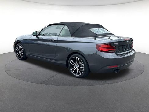 Used 2020 BMW 230i Convertible w/ Convenience Package RWD image 3