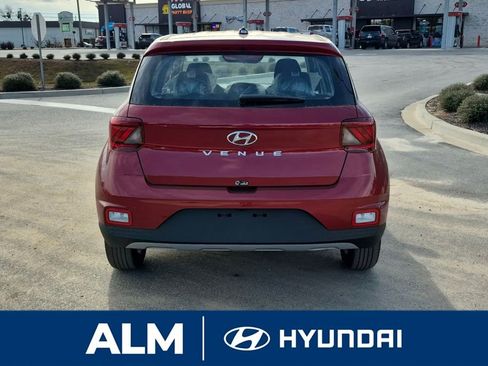 New 2026 Hyundai Venue SE image 6