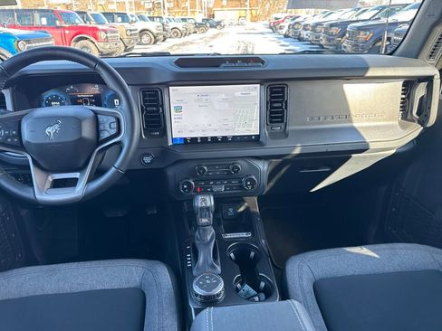 Used 2025 Ford Bronco Big Bend image 16