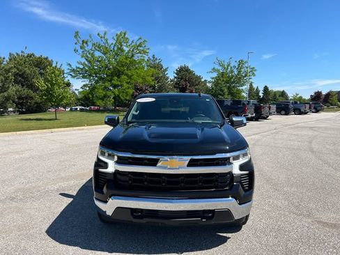 Used 2026 Chevrolet Silverado 1500 LT AWD/4WD image 2