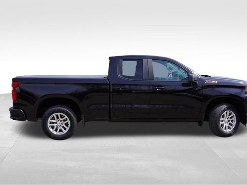 Used 2020 Chevrolet Silverado 1500 RST image 3