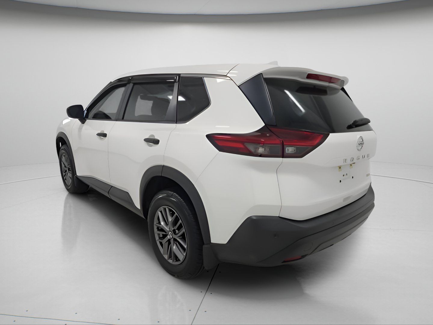 Used 2021 Nissan Rogue S AWD/4WD image 5