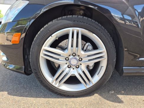 Used 2012 Mercedes-Benz S 550 4MATIC image 16