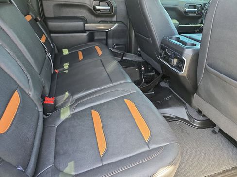 Used 2021 GMC Sierra 1500 AT4 w/ AT4 Value Package AWD/4WD image 13