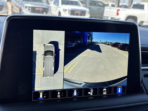 Used 2022 GMC Yukon SLT w/ SLT Premium Package image 45