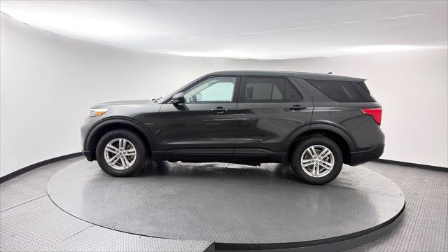 Used 2023 Ford Explorer 4WD w/ Class IV Trailer Tow Package image 3