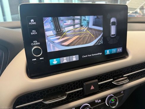 Used 2023 Honda HR-V EX-L image 16