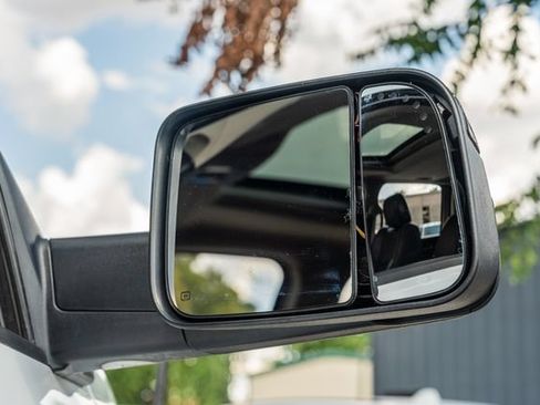 Used 2015 RAM 2500 Limited AWD/4WD image 16