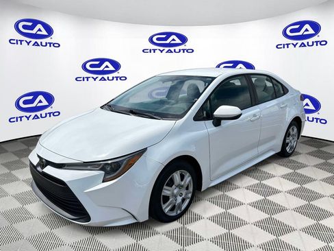 Used 2023 Toyota Corolla LE FWD image 7