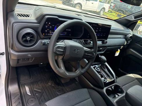 New 2025 Chevrolet Colorado Trail Boss w/ LPO, Tailgate Decal Package image 16