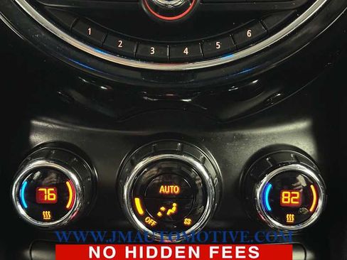 Used 2015 MINI Cooper 4-Door Hardtop image 31