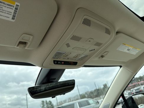 New 2026 Cadillac XT5 Premium Luxury image 29