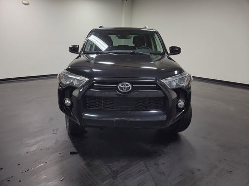 Used 2020 Toyota 4Runner SR5 image 2