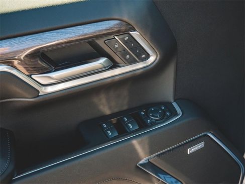 Used 2024 Chevrolet Silverado 1500 LTZ w/ LTZ Convenience Package II image 30