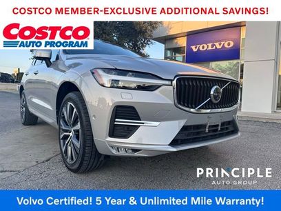 Certified 2022 Volvo XC60 B5 Momentum w/ Advanced Package
