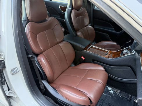 Used 2020 Lincoln Continental Reserve AWD/4WD image 21
