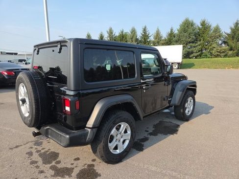 Used 2021 Jeep Wrangler Sport AWD/4WD image 16