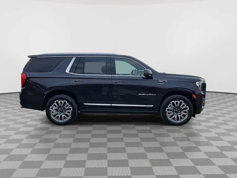 Used 2023 GMC Yukon Denali Ultimate image 9