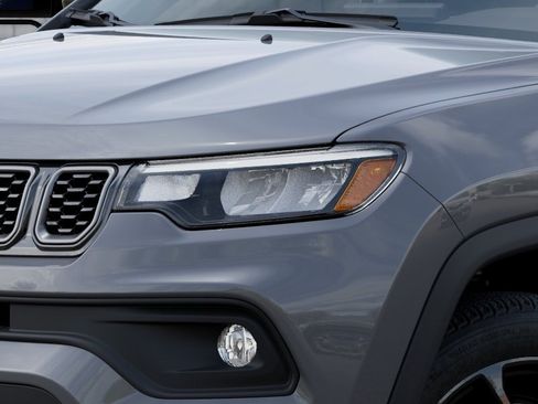 New 2026 Jeep Compass Latitude AWD/4WD image 6