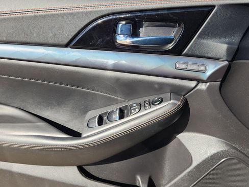 Used 2023 Nissan Maxima SR image 25