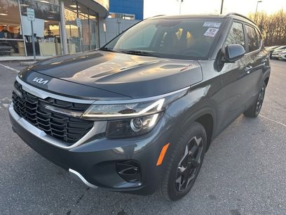 Used 2024 Kia Seltos EX