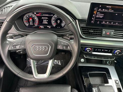 Used 2024 Audi Q5 2.0T Premium w/ Summer of Audi Package AWD/4WD image 30