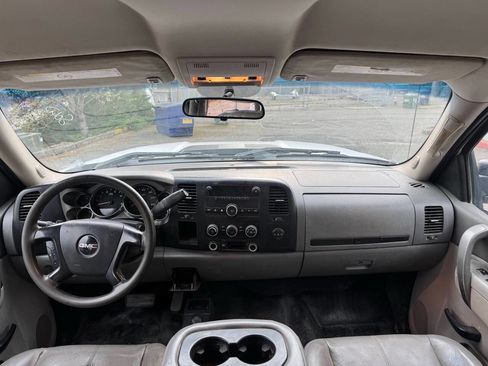 Used 2011 GMC Sierra 3500 W/T w/ Skid Plate Package image 9