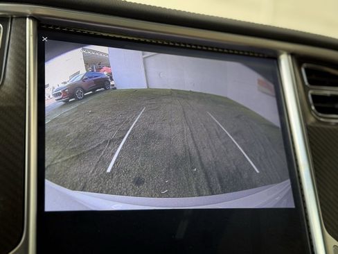 Used 2012 Tesla Model S Signature Performance image 26