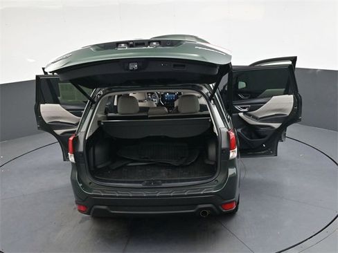 Used 2022 Subaru Forester Limited image 47