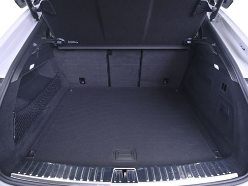 Certified 2025 Porsche Cayenne Turbo GT AWD/4WD image 15