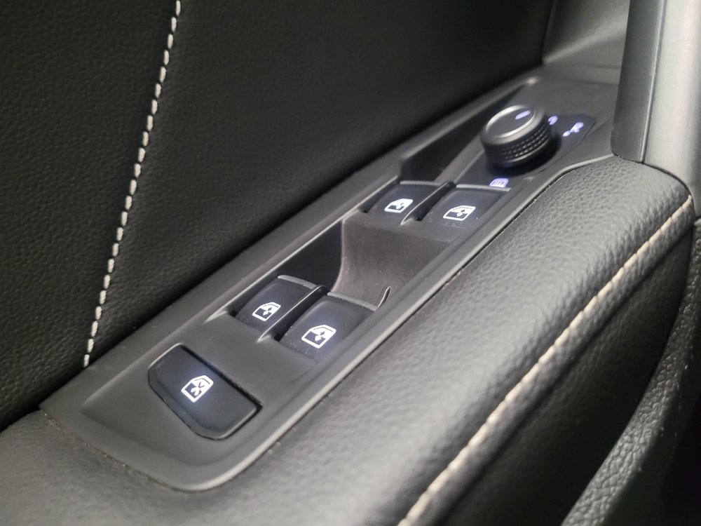 Used 2023 Volkswagen Tiguan SE FWD image 27