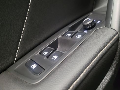 Used 2023 Volkswagen Tiguan SE FWD image 27